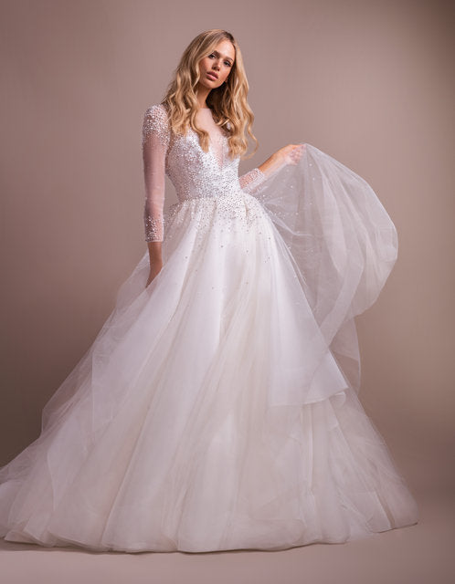 Effie| Style 6909 by Hayley Paige