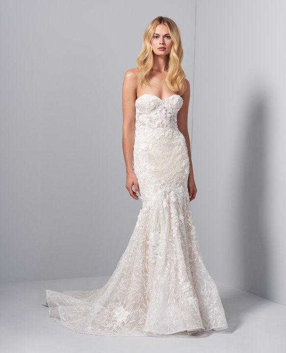 Evie | Style 42007 by Allison Webb